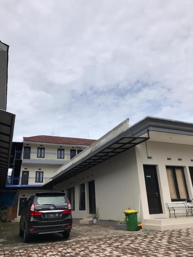Villa & Guest House Batu Indah المظهر الخارجي الصورة
